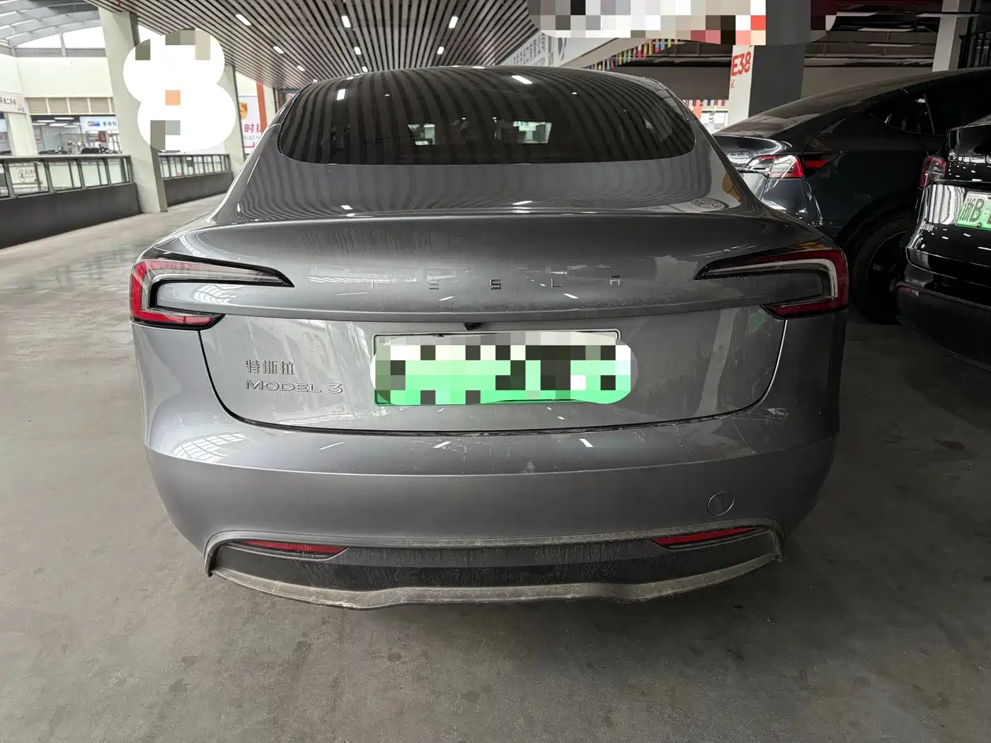 TESLA MODEL 3