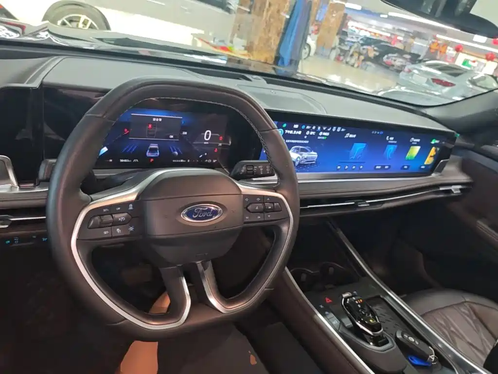 Ford Edge 2025 2026 Edge L 2.0T EcoBoost AWD 7-Seater Premium