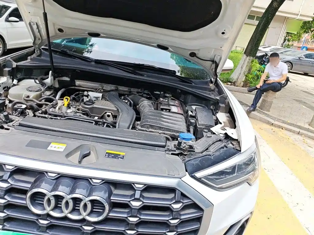 Audi Q3 2024 2023 35 TFSI Fashion Dynamic Model (1.5T)