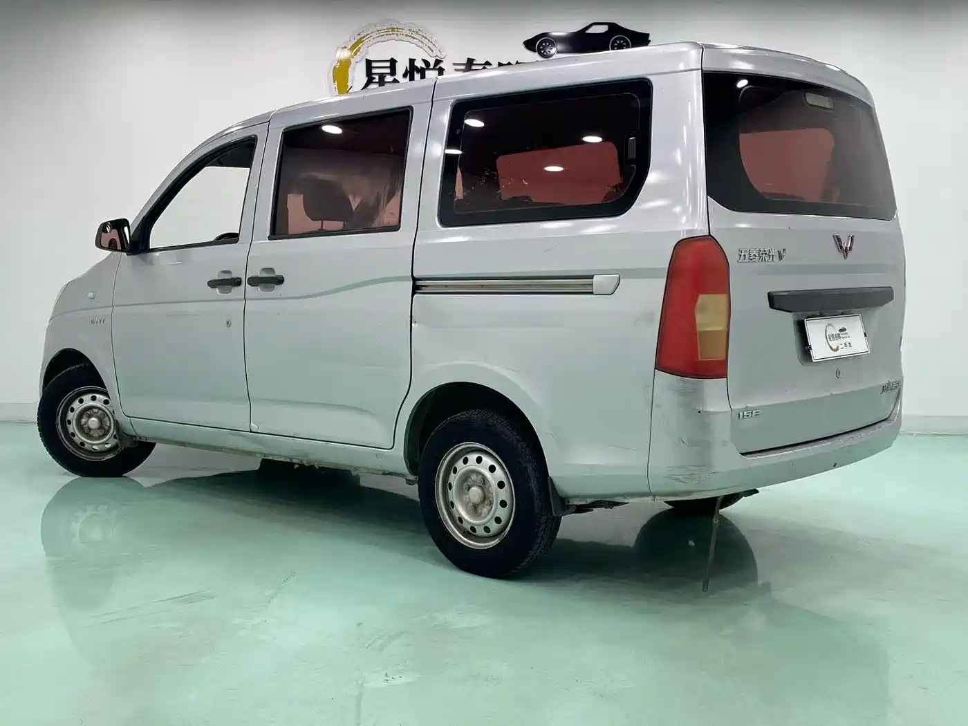 Wuling Motors Wuling Rongguang V 2016 2016 1.5L Utility Model