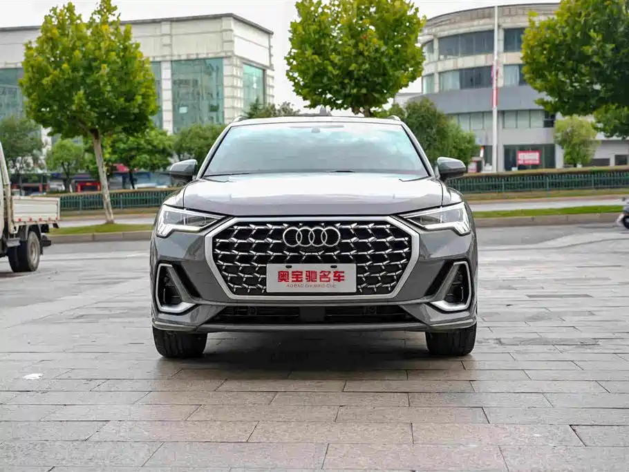 Audi Q3 2025 2025 quattro 45th Anniversary Edition 35TFSI Fashion Dynamic