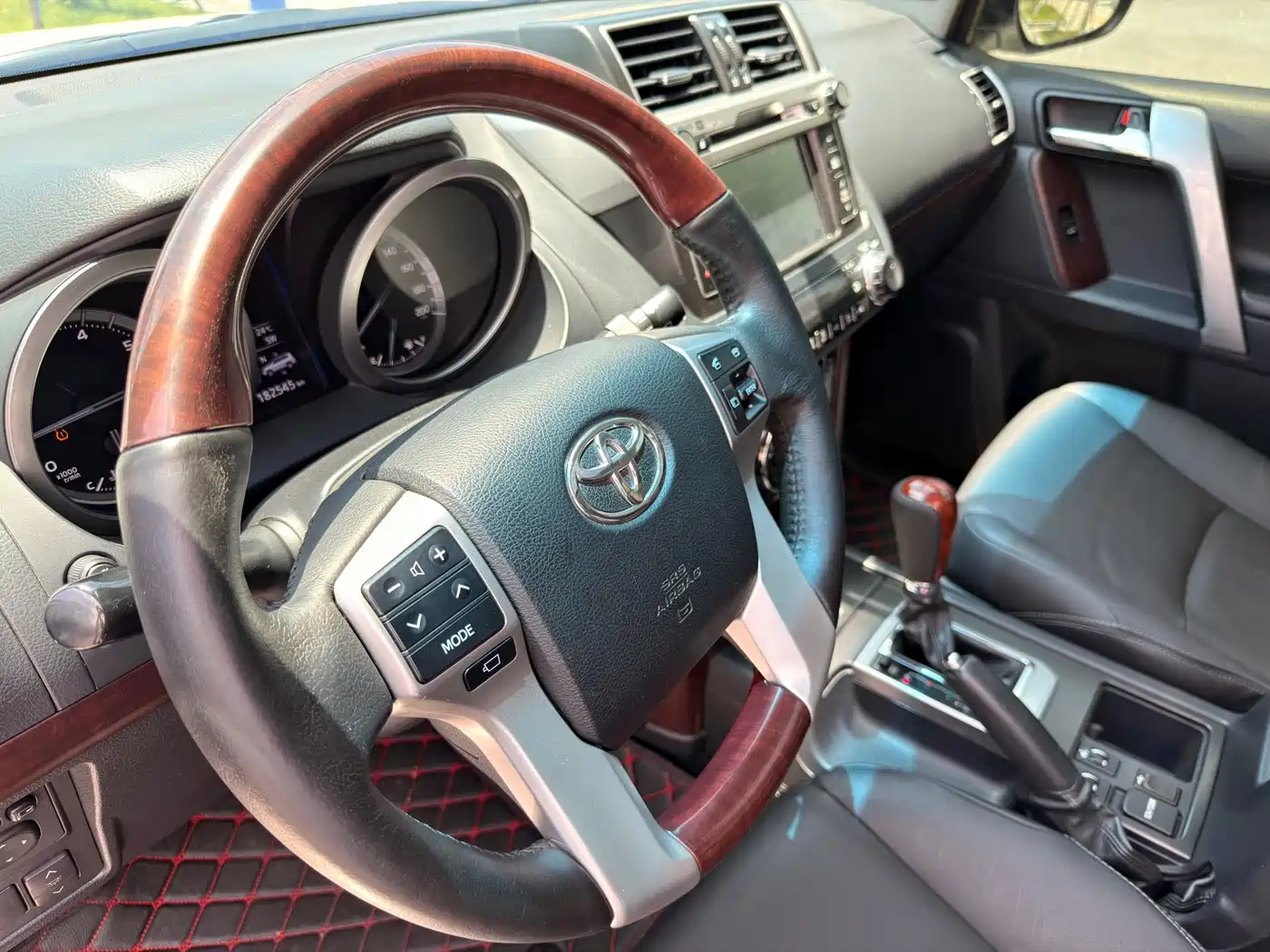 Toyota Prado 2016 3.5L Auto VX NAVI фото 5
