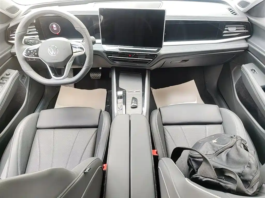Volkswagen Passat 2025 Pro 380TSI Dragon Prestige Edition фото 10