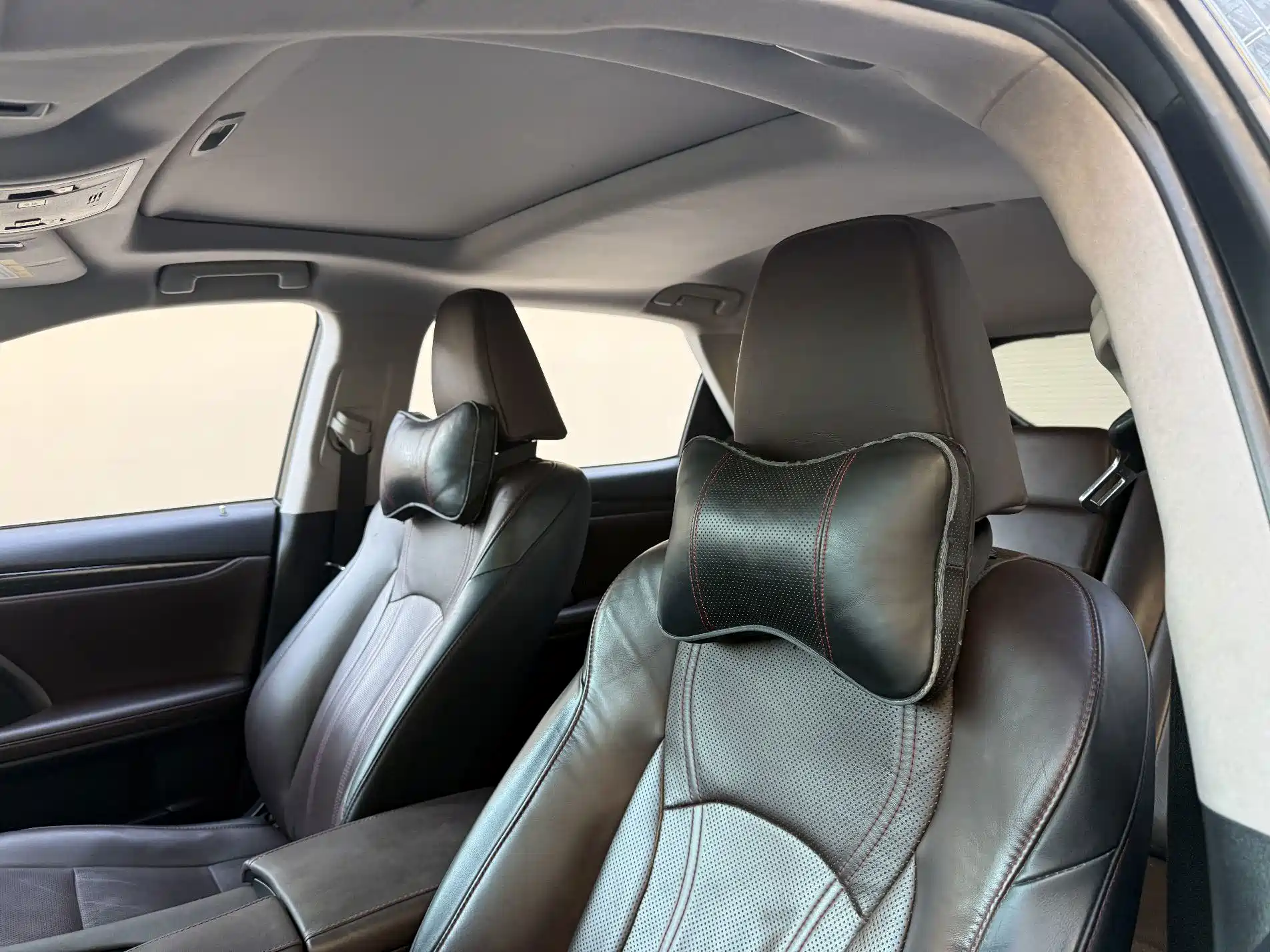 Фото 11 - Lexus RX