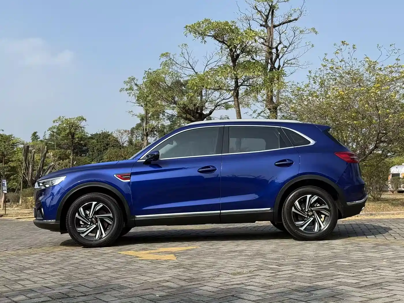 Hongqi HS5 2022 2.0T Smart Connect Premium Edition фото 15