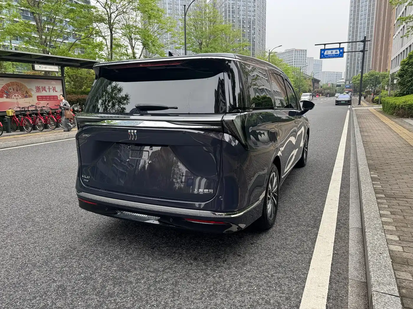 Buick GL8 New Energy 2026 Luzun Premium Luxury Avenir Edition фото 5