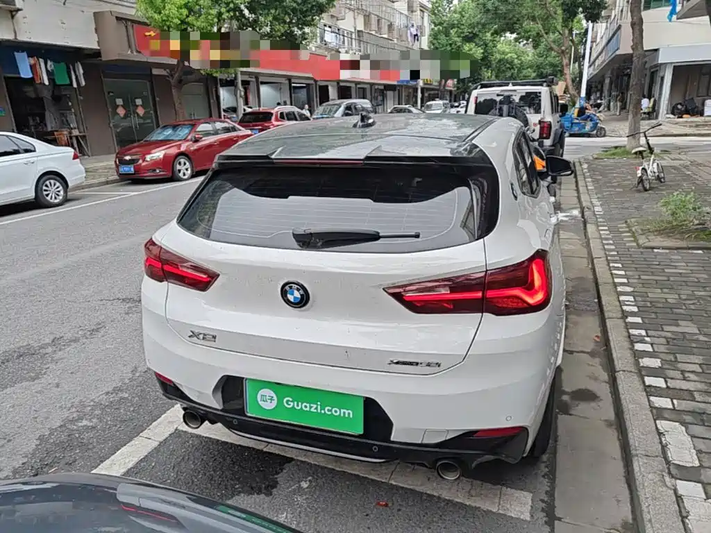Photo 6 - BMW X2