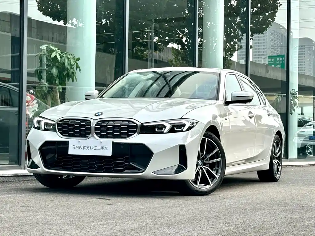 Photo 1 - BMW 3 Series
