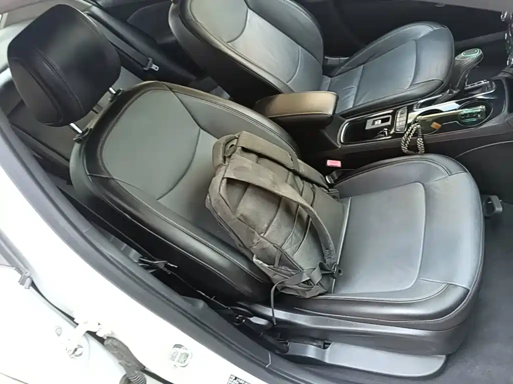 Фото 25 - Chevrolet Cruze