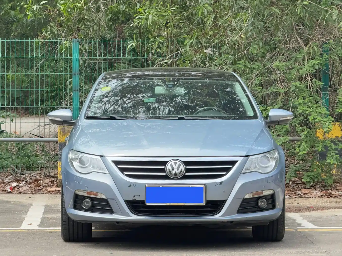 Volkswagen FAW-Volkswagen CC 2012 Model 2.0TSI Ultimate фото 2