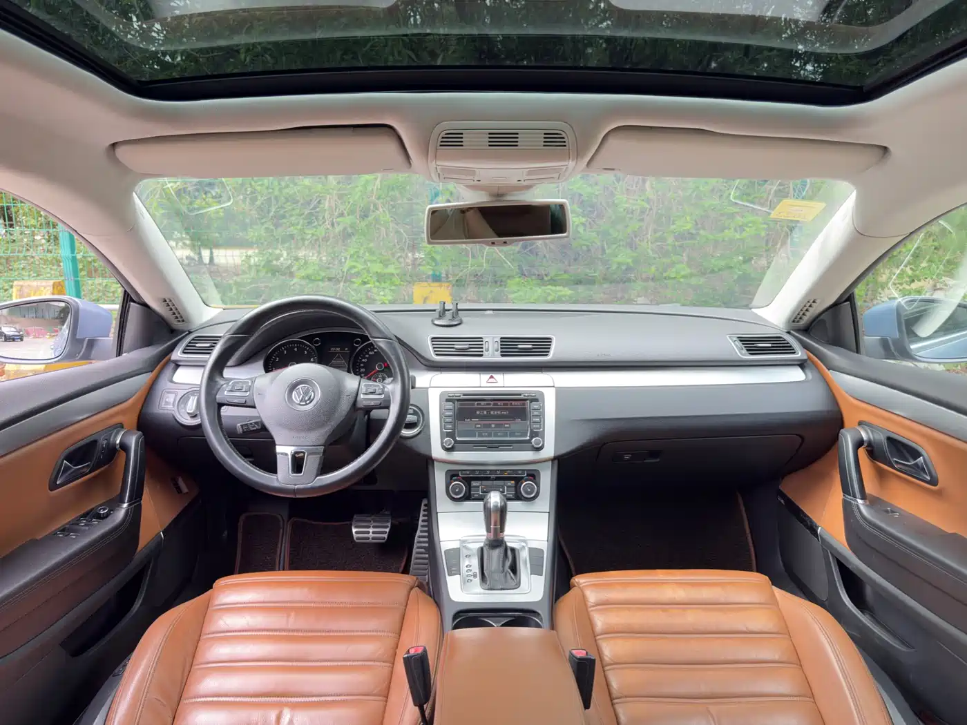 Volkswagen FAW-Volkswagen CC 2012 Model 2.0TSI Ultimate фото 6