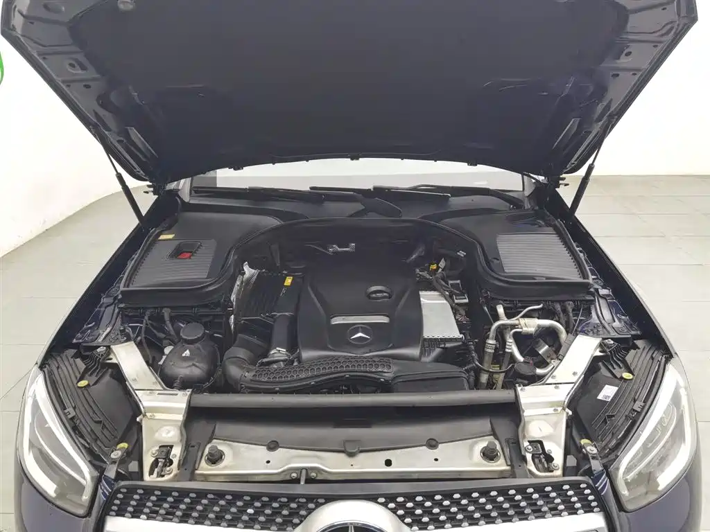 Mercedes-Benz GLC 2016 GLC 300 4MATIC Dynamic фото 6