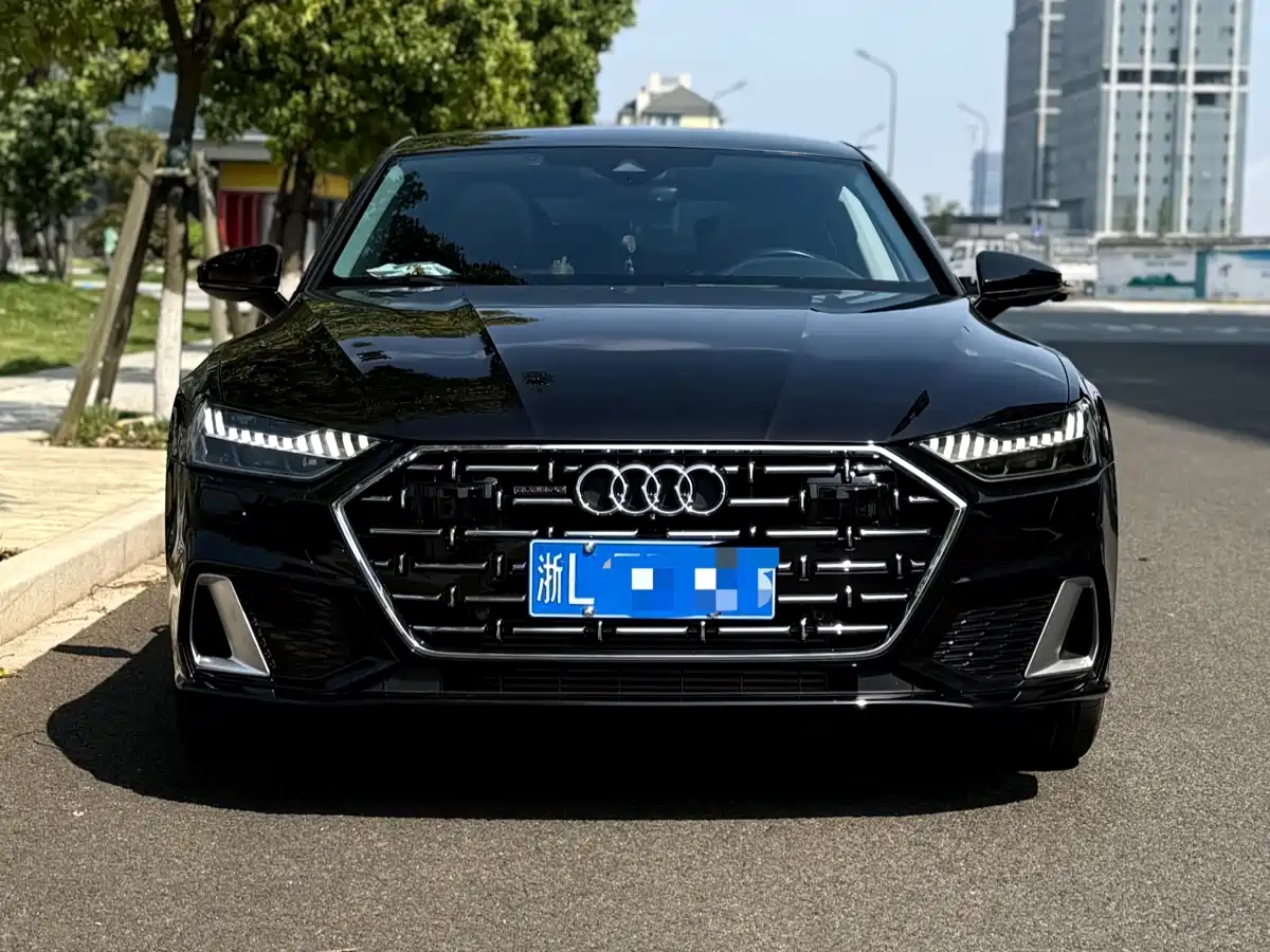 Audi A7L 2024 45 TFSI Luxury фото 2