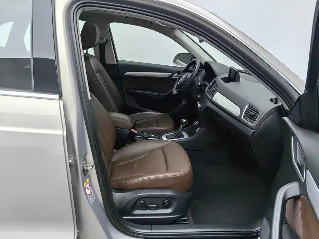 Фото 23 - Audi Q3
