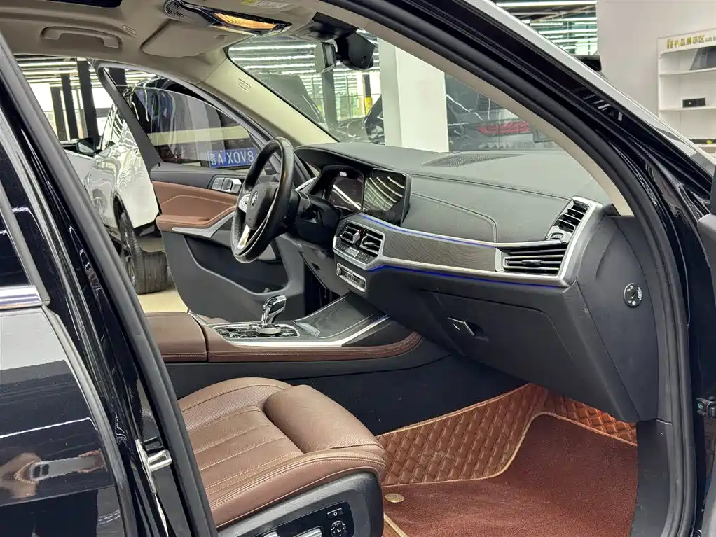 BMW X7 2022 xDrive40i Leading Luxury Package фото 8