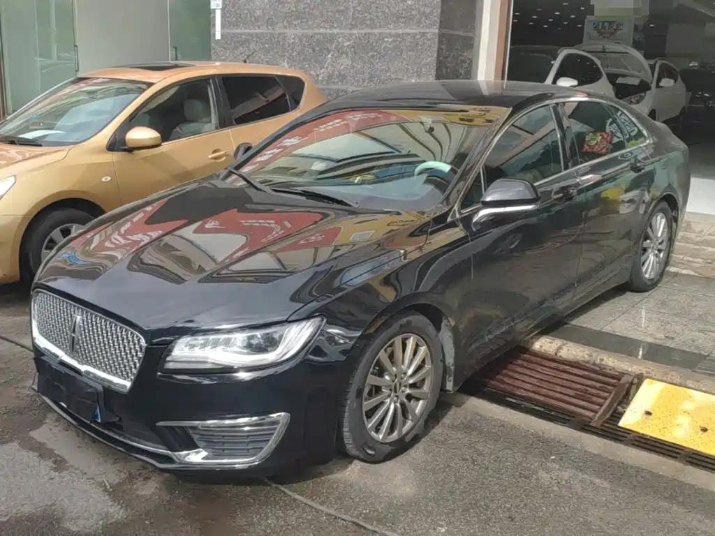 2021 Lincoln MKZ