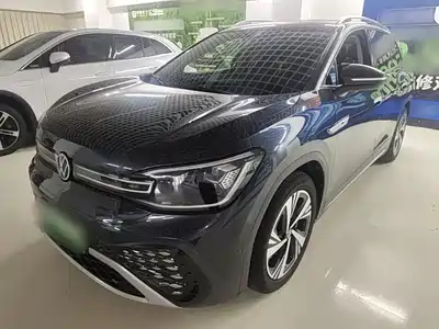 Volkswagen ID.6 CROZZ