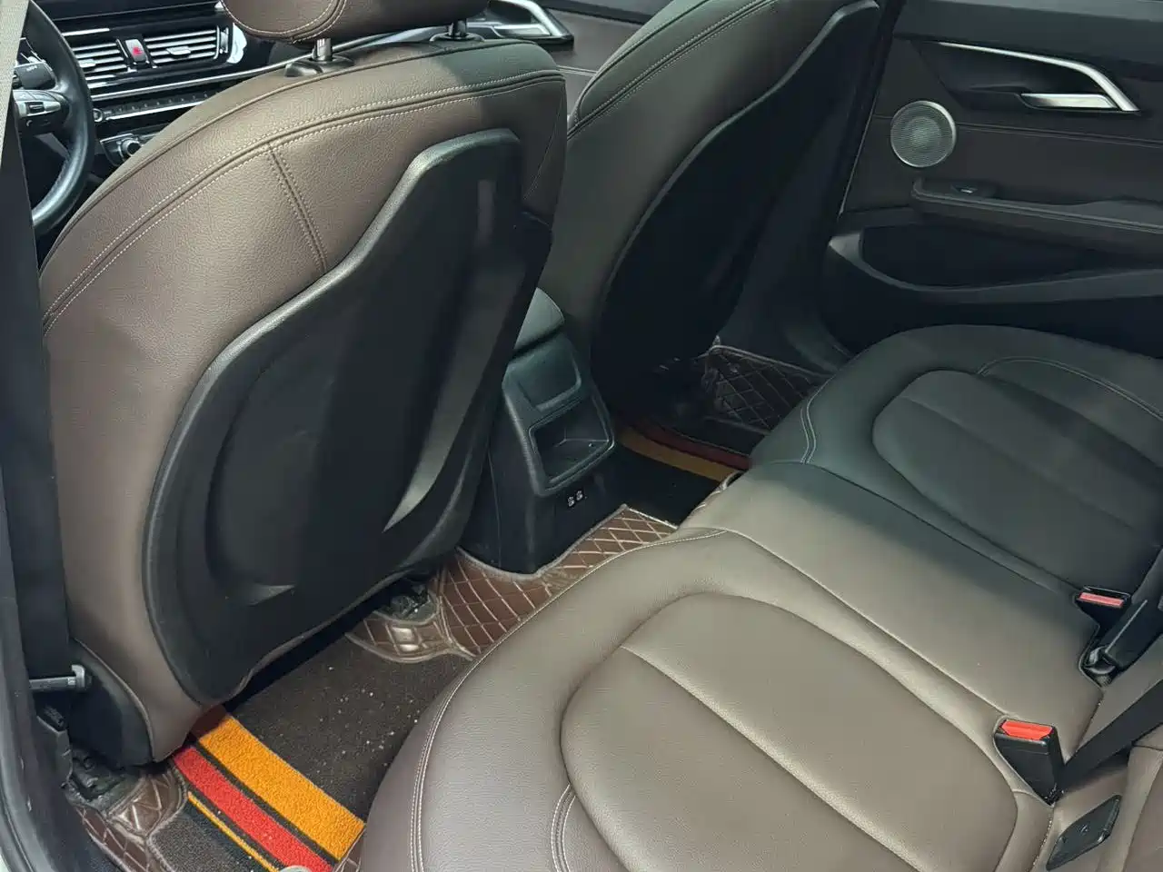 BMW 1 Series 2023 120i M Sport Shadow Edition фото 14
