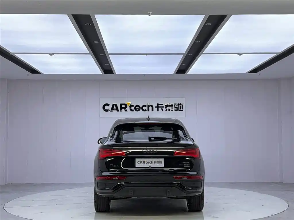 Audi Q5L Sportback 2022 40 TFSI Luxury фото 4