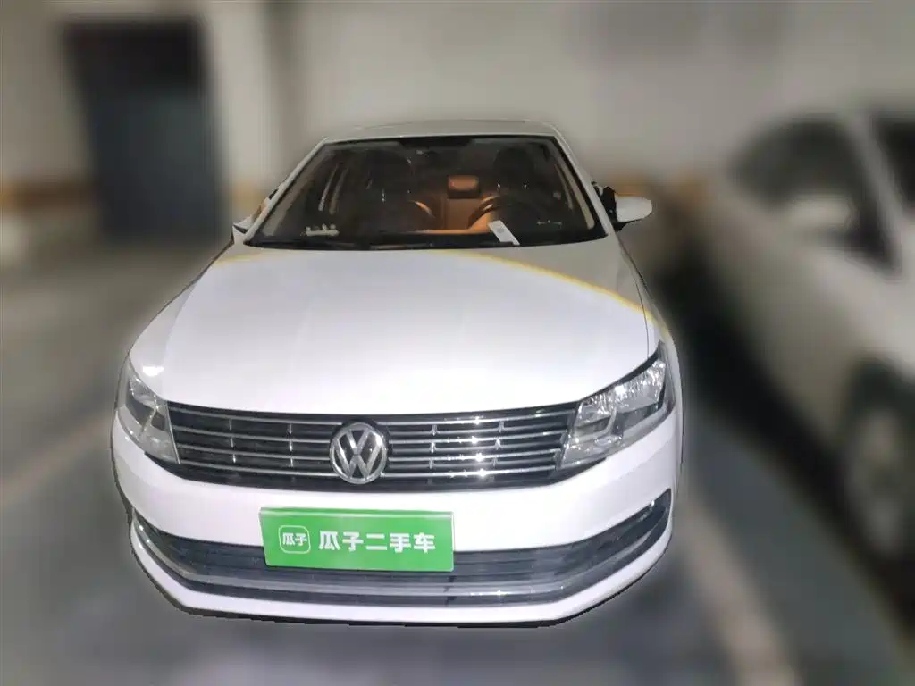 Volkswagen Lavida 2017 1.6L Automatic Comfort Edition фото 24