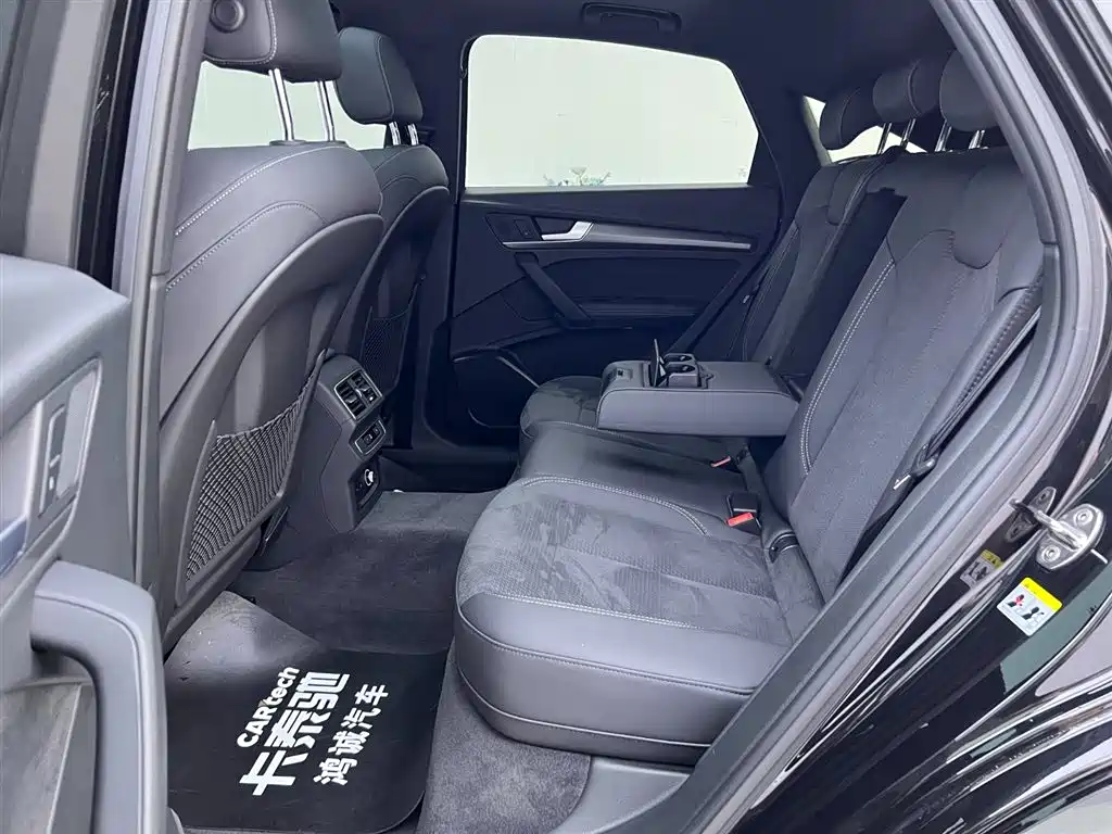 Audi Q5L Sportback 2022 40 TFSI Luxury фото 18