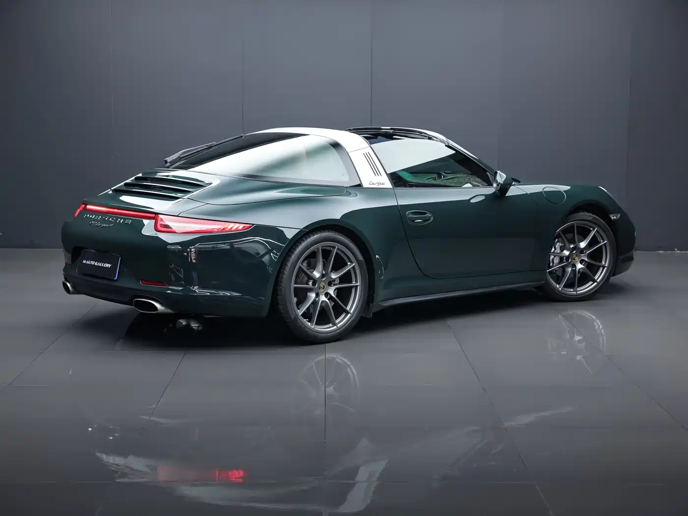 Porsche 911 2014 Targa 4 3.4L фото 5