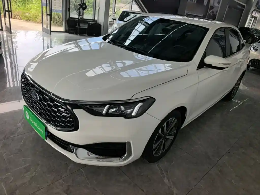 2022 Ford Escort