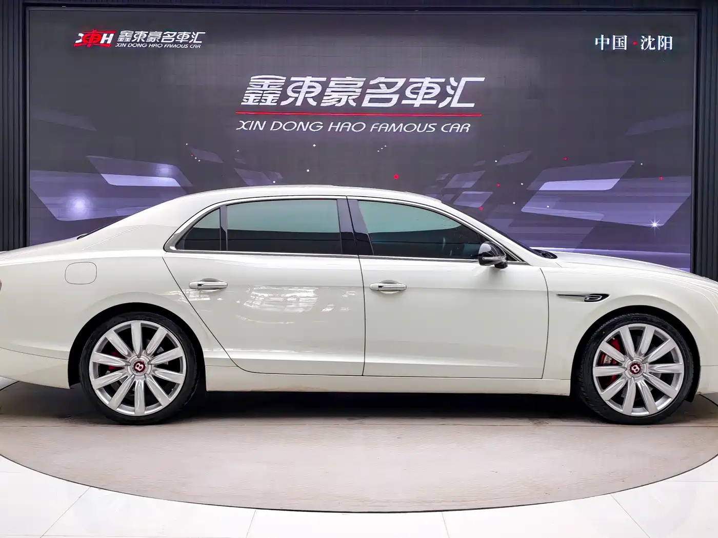 Bentley Flying Spur 2017 4.0T V8 S Standard фото 5