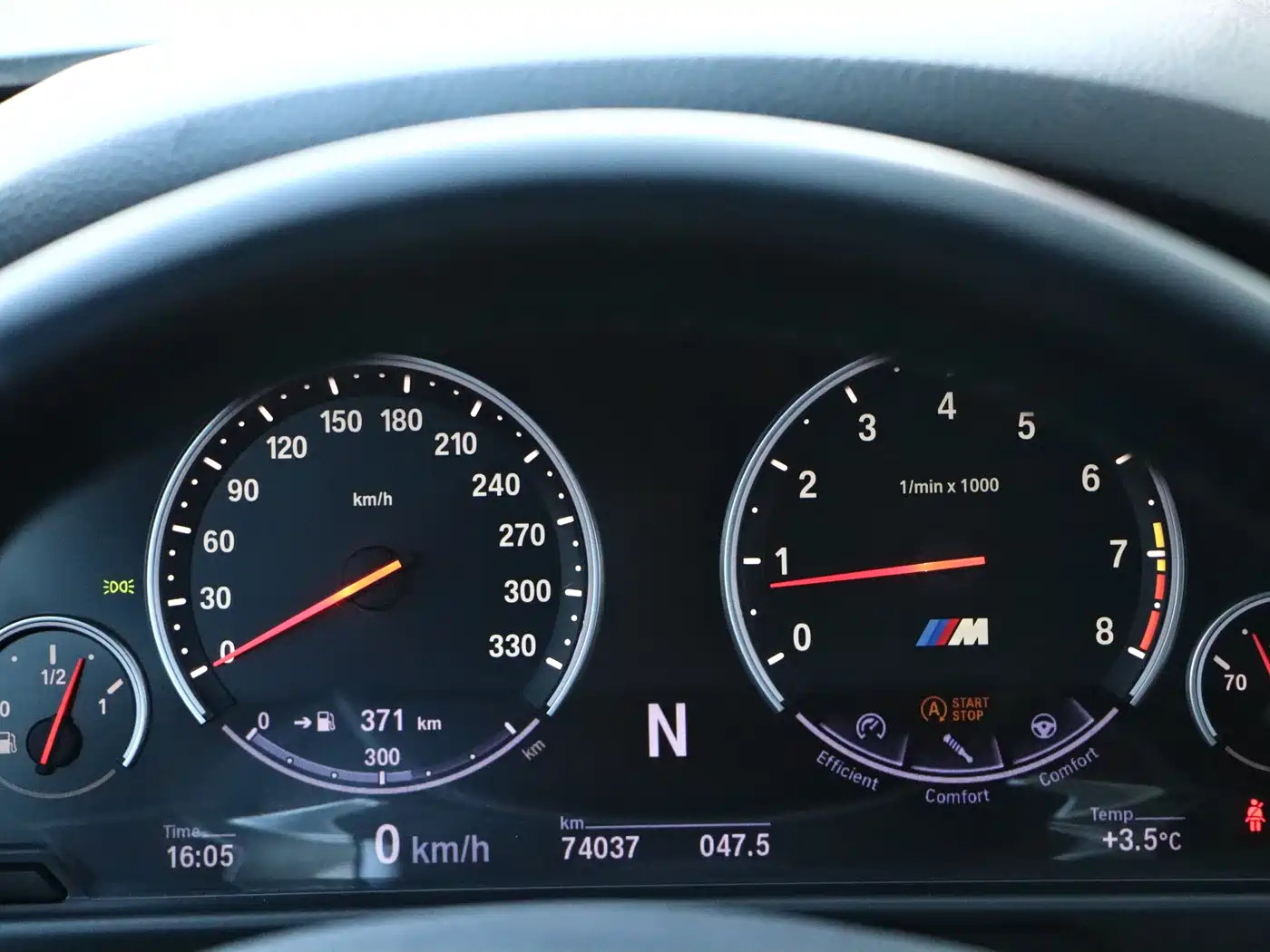 BMW M5 2012 M5 фото 29