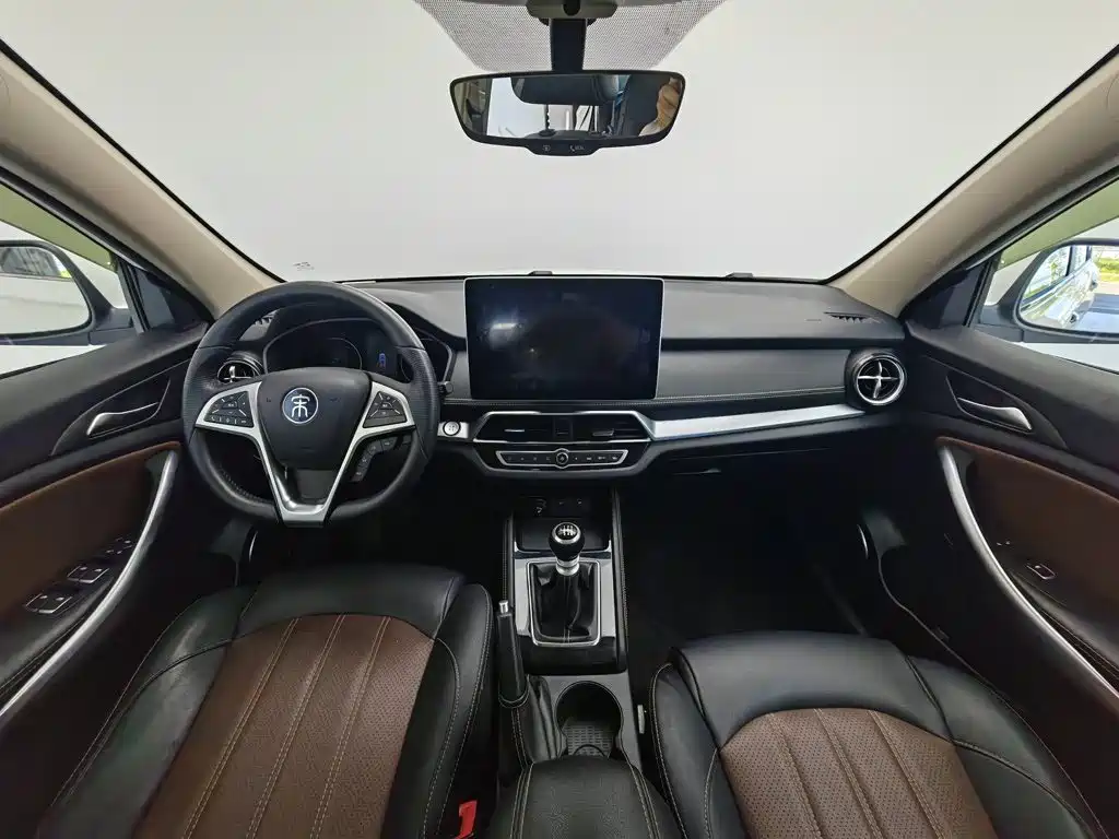 BYD Song 2019 2019 1.5TI Manual Smart Connection Sport