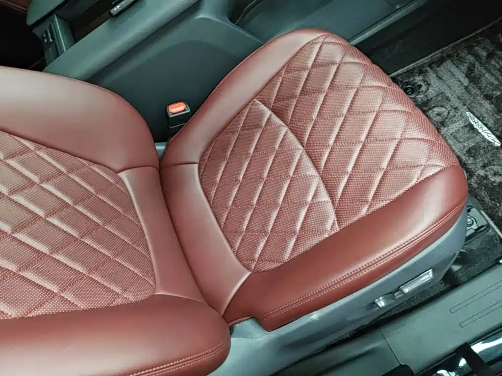 صورة 25 - Toyota Sienna