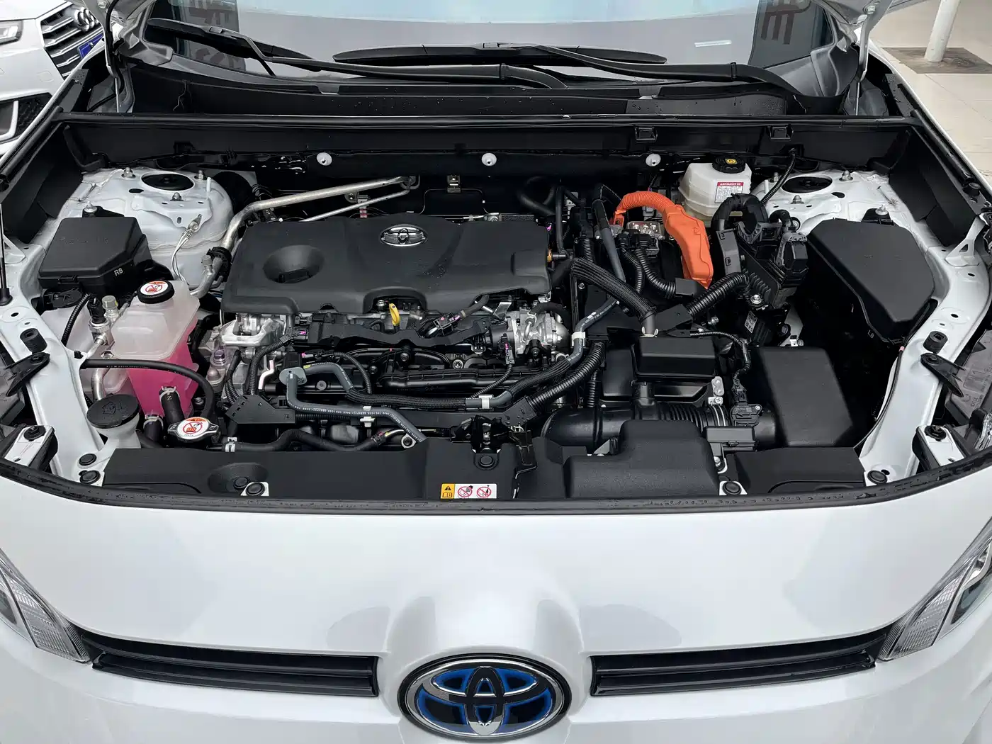 Toyota Wildlander 2026 2023 Hybrid 2.5L E-CVT AWD Premium Edition