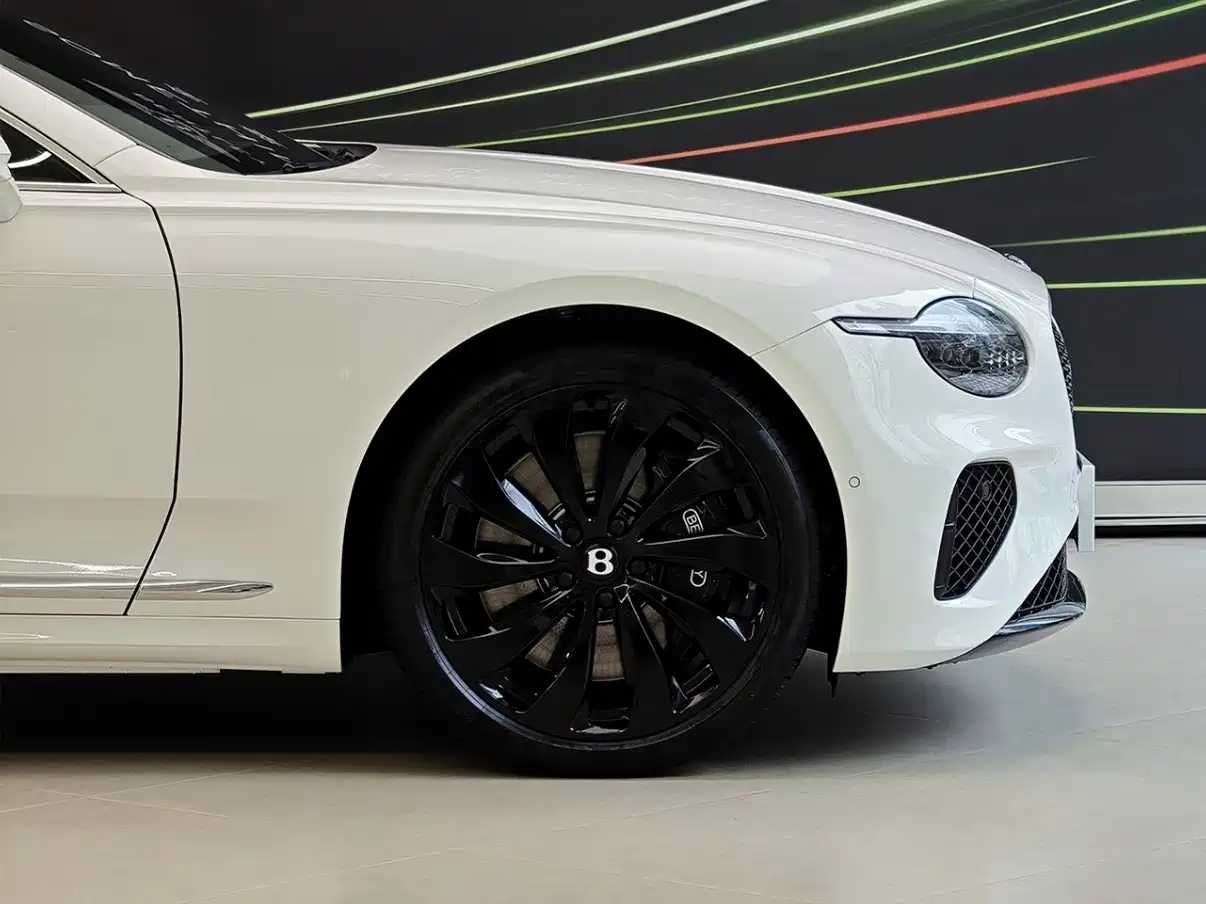 Bentley Continental Plug-in Hybrid 2026 GT Base Model фото 8