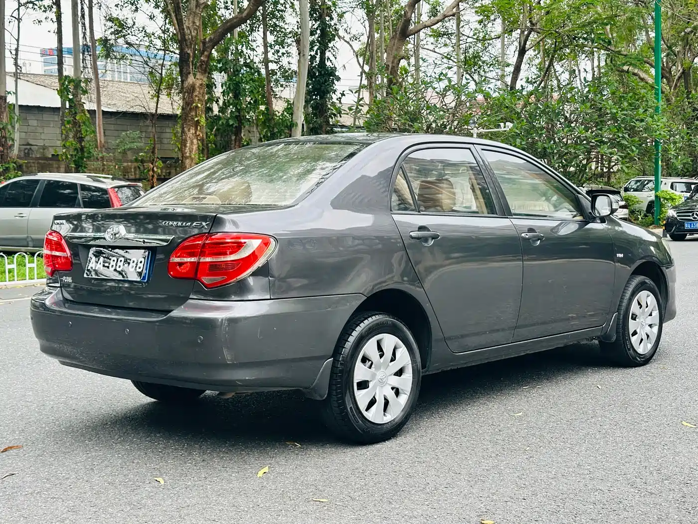 Toyota Corolla 2013 1.6L Automatic Excellence Edition фото 5