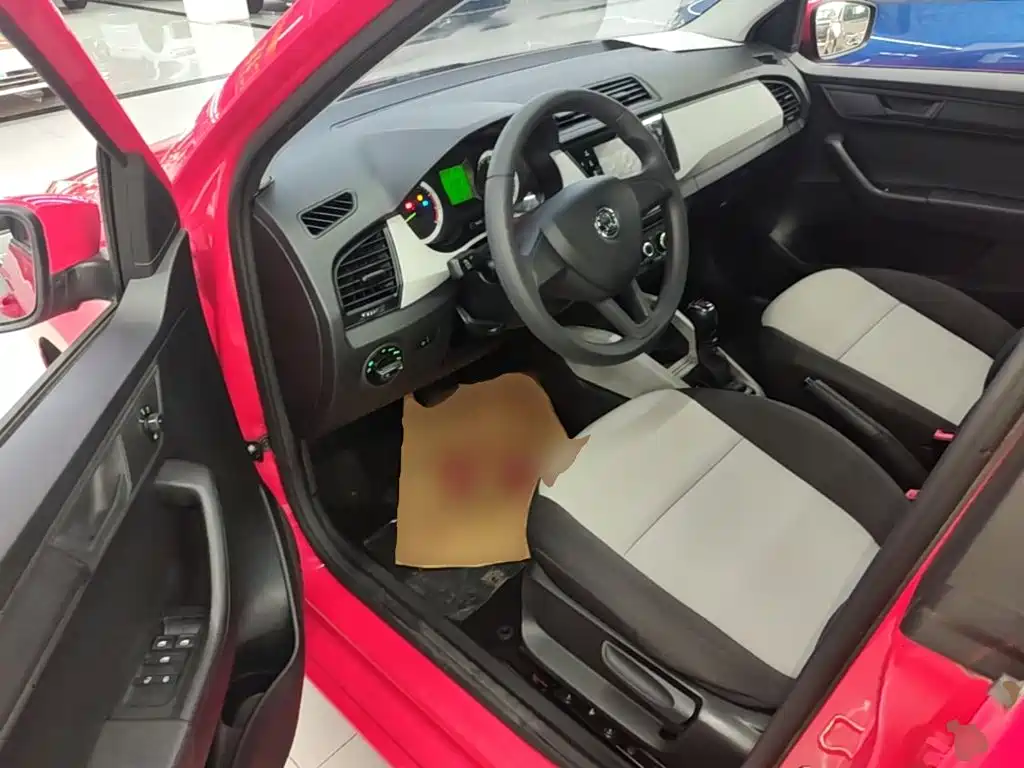 Škoda Fabia 2017 2017 1.4L Auto Car Enjoy Edition