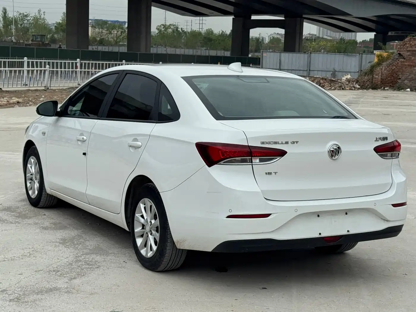 Buick Excelle 2019 15T DCT Progressive Type China VI фото 4