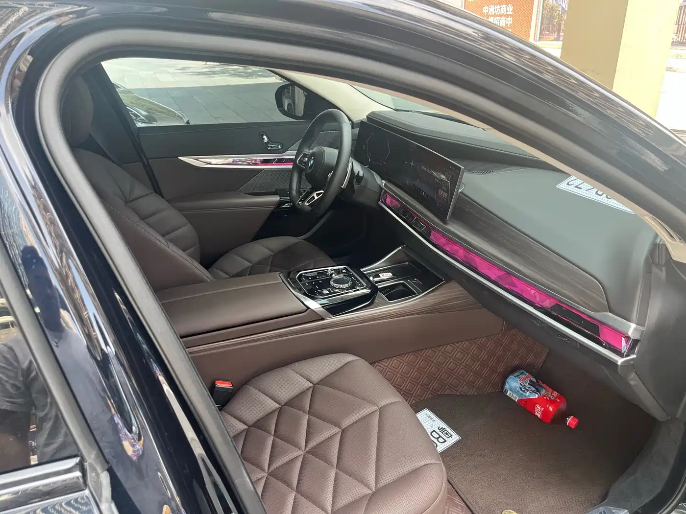 BMW 7 Series 2023 Model 735Li M Sport Package фото 11
