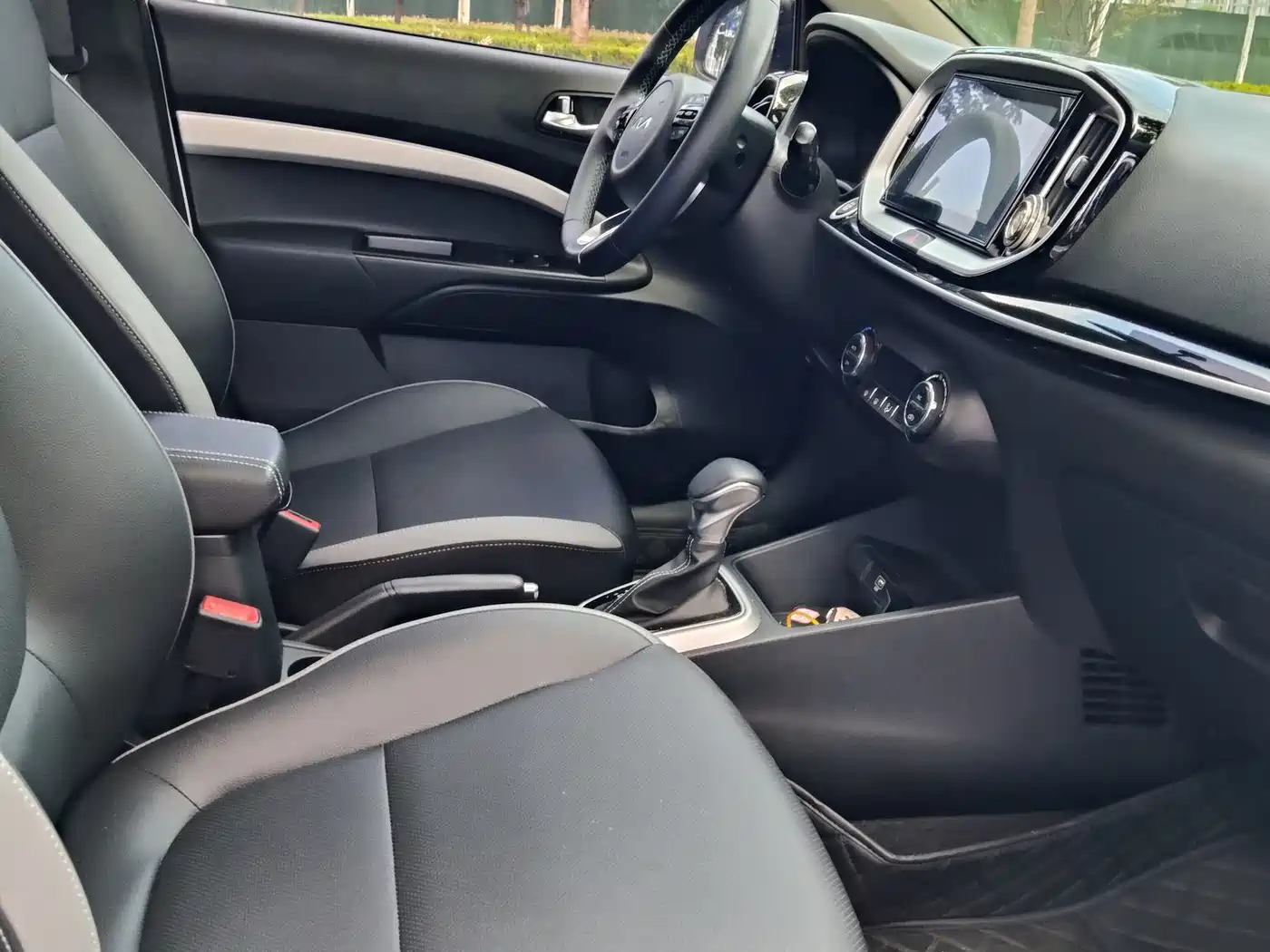 Kia KX1 2025 2026 1.4L Sunroof Edition