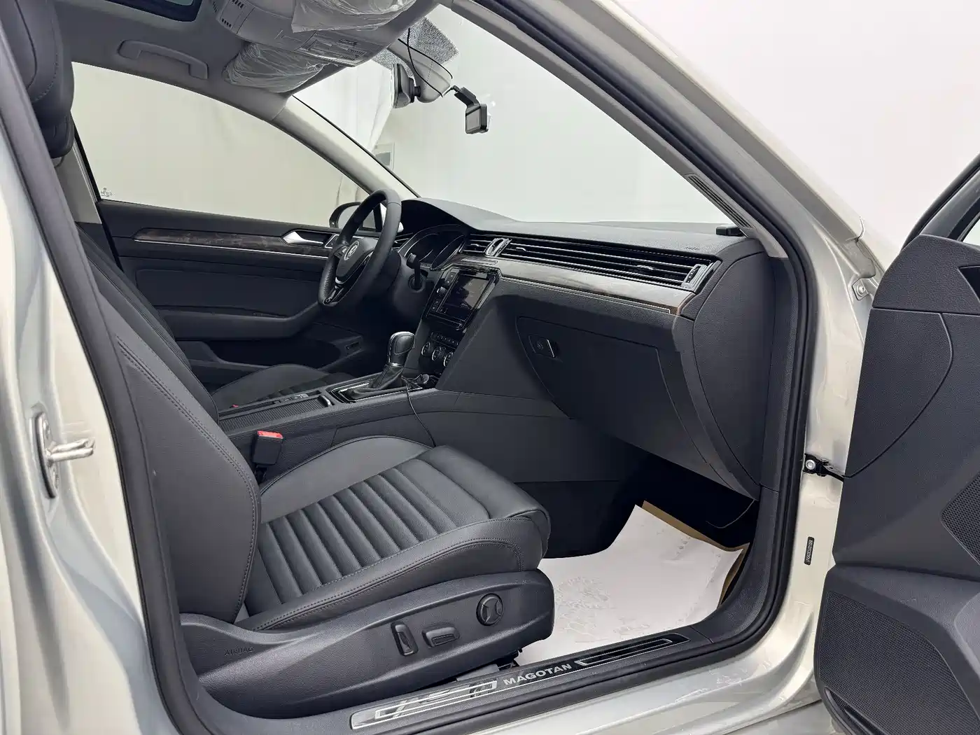 Volkswagen Magotan 2019 380TSI DSG Luxury China V фото 9