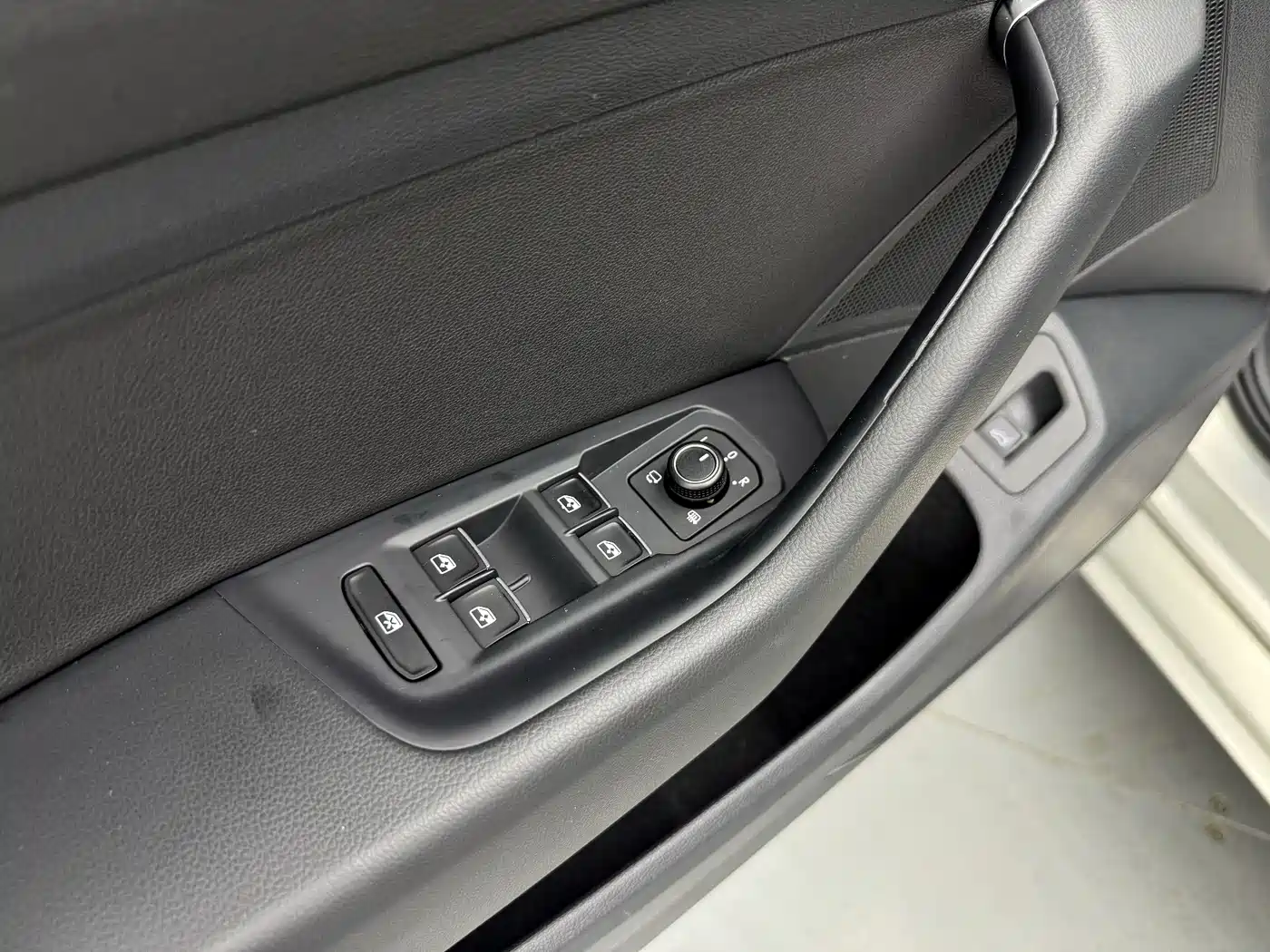 Volkswagen Magotan 2019 380TSI DSG Luxury China V фото 15