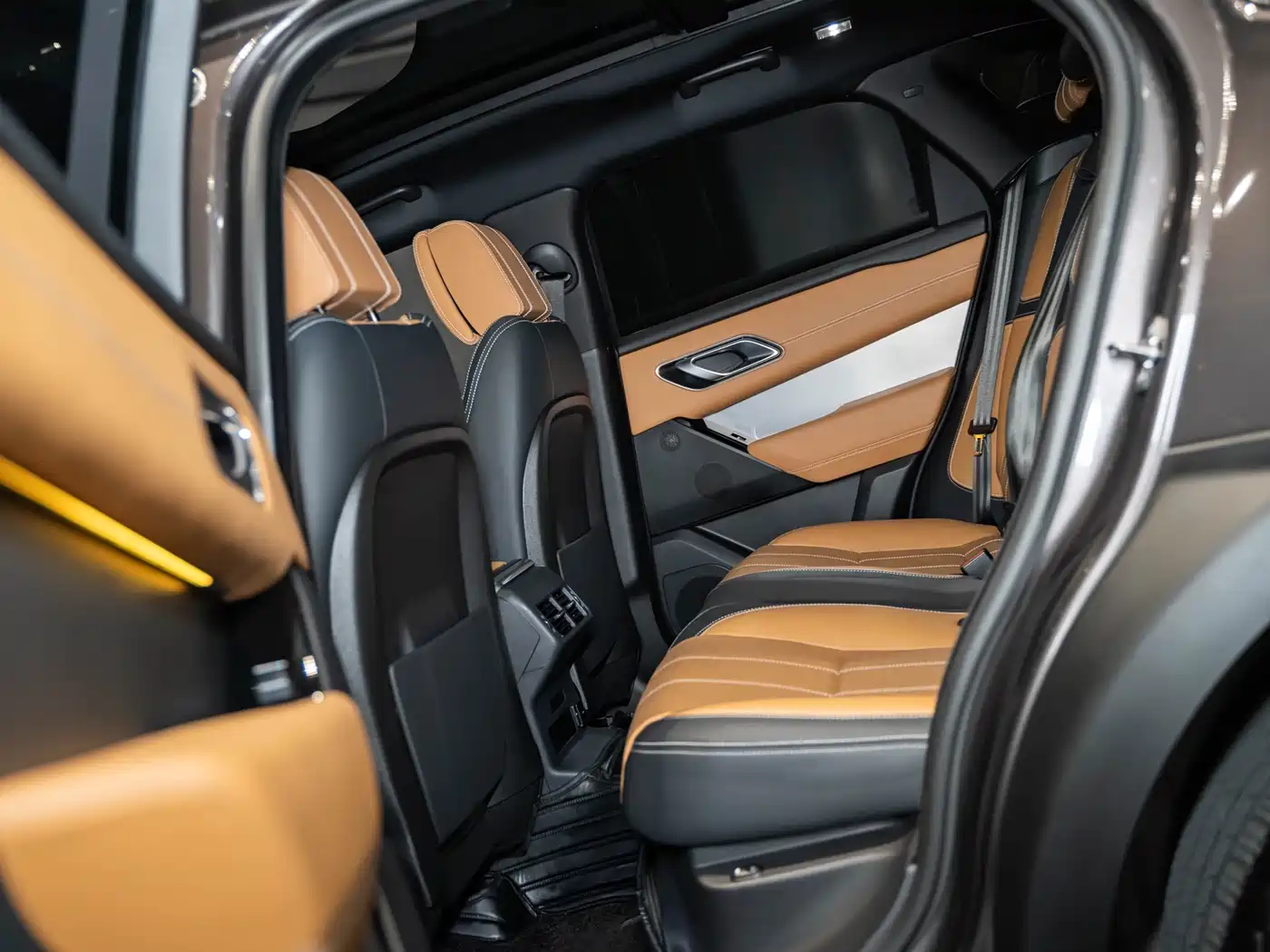Land Rover Range Rover Velar 2022 250PS Golden Collector's Edition фото 16