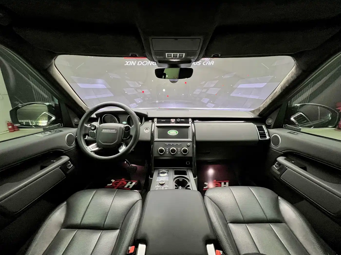 Land Rover Discovery 2018 3.0 SC V6 SE фото 17