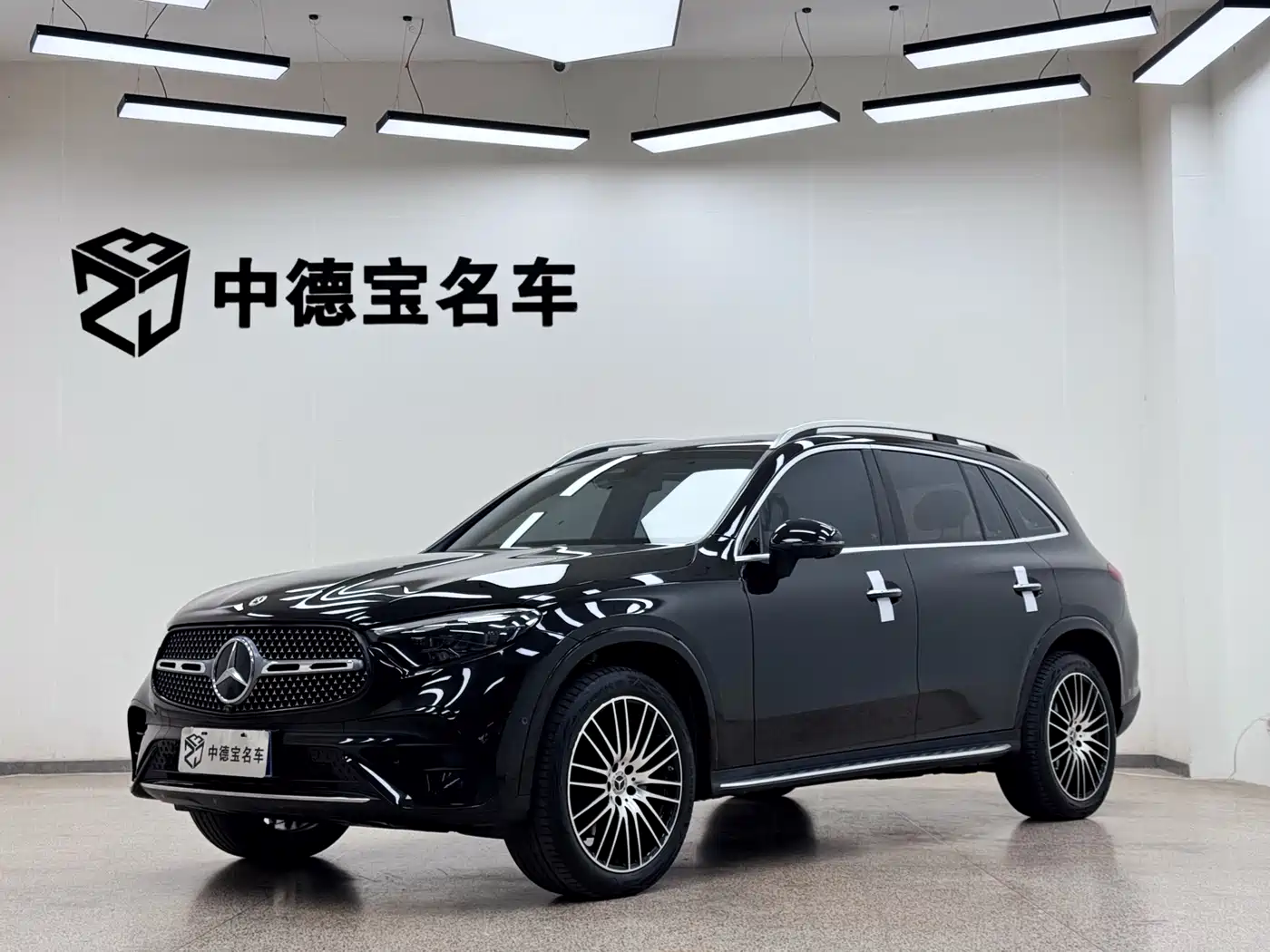 Mercedes-Benz GLC 2024 GLC 300 L 4MATIC Luxury 5-seater