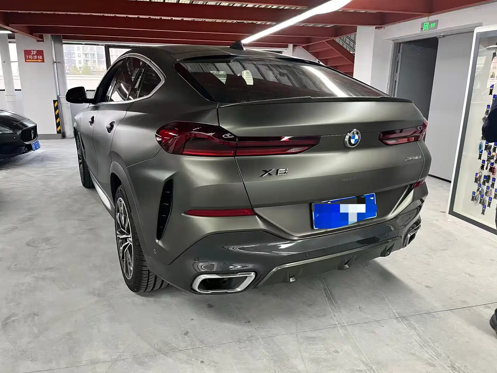 Фото 16 - BMW X6