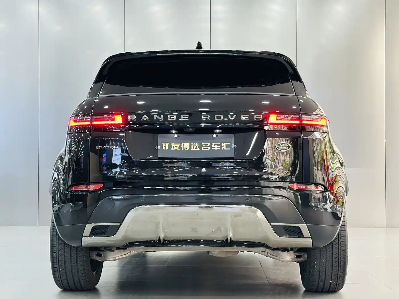 Land Rover Range Rover Evoque 2024 Range Rover Evoque L 249PS Light Master Edition фото 9