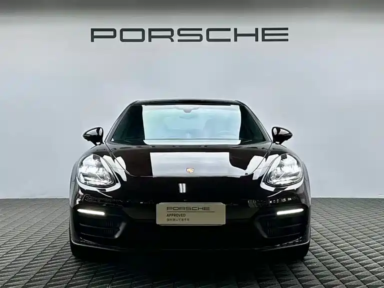 Porsche Panamera 2023 Panamera 4 Executive Long Wheelbase Platinum Edition 2.9T фото 2