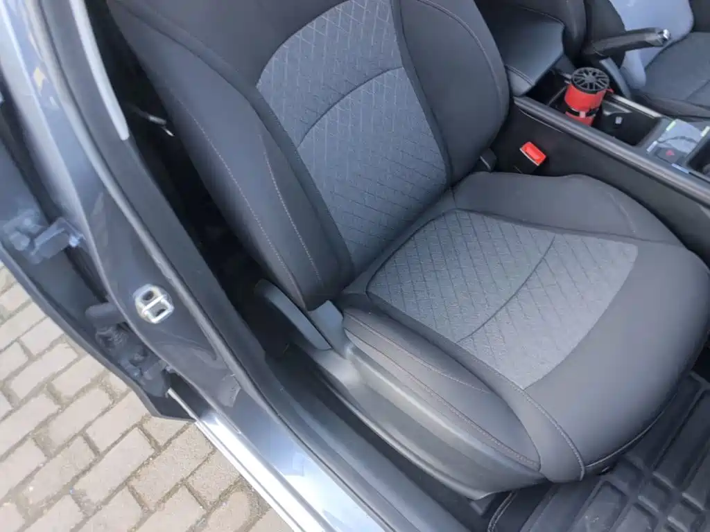 Фото 25 - Roewe i5