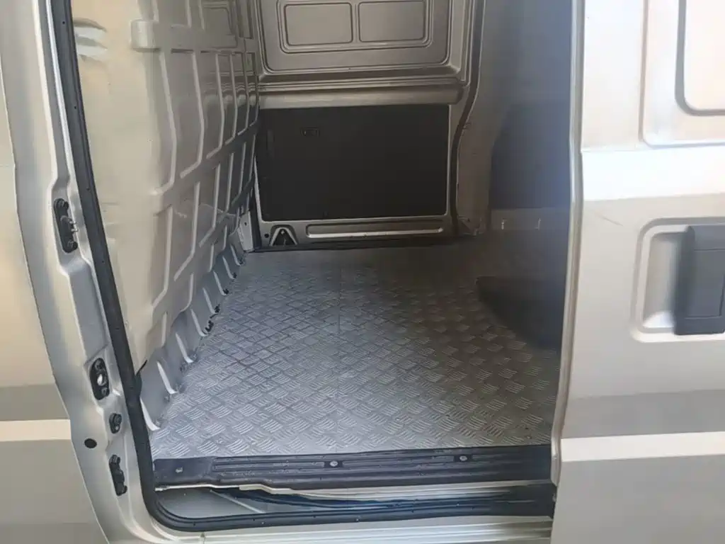 Wuling Motors Wuling EV50 2023 2021 Van Logistics Vehicle with Lishen 41.6kWh Liuji Electronic Control