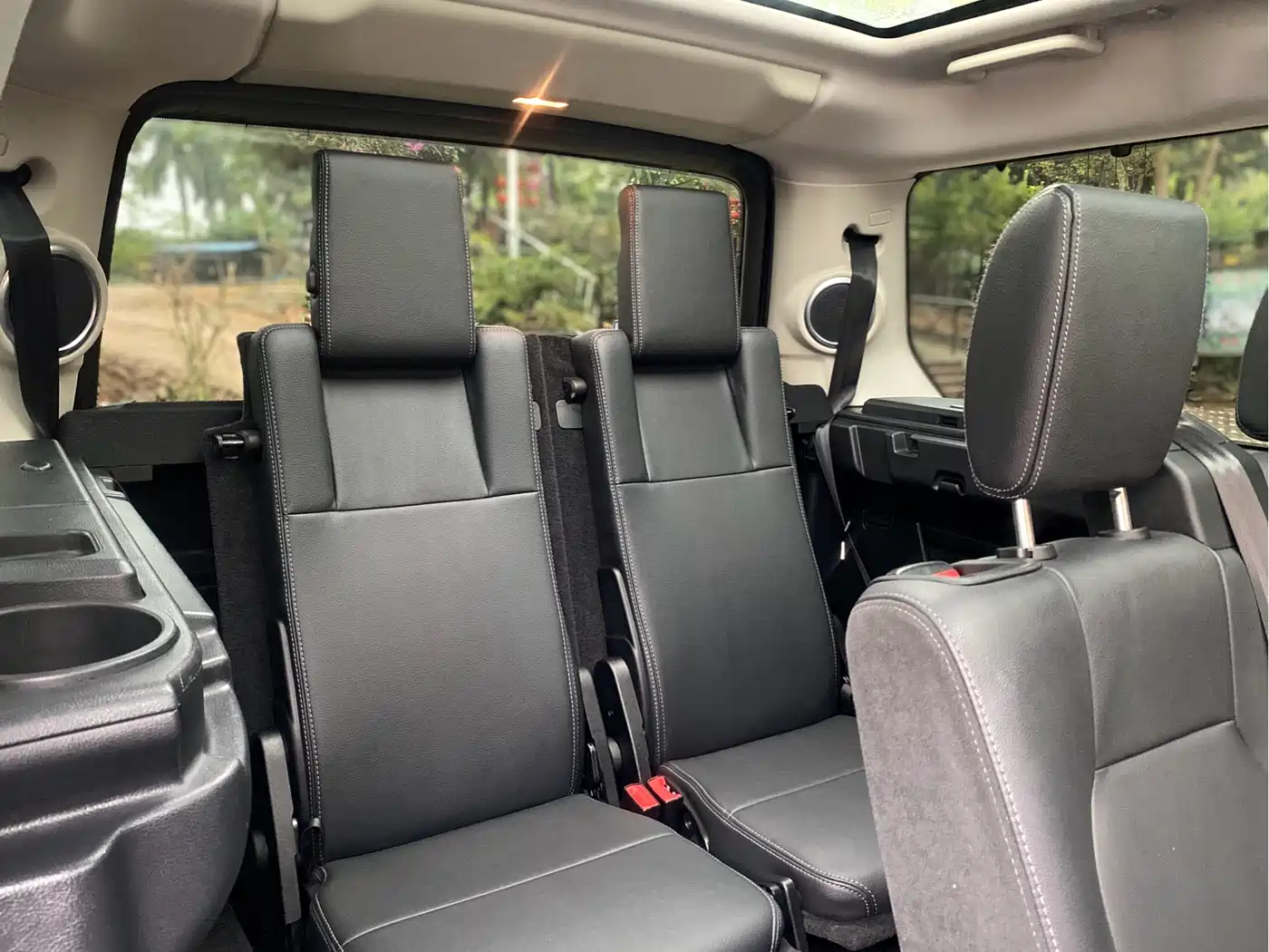 Фото 13 - Land Rover Discovery