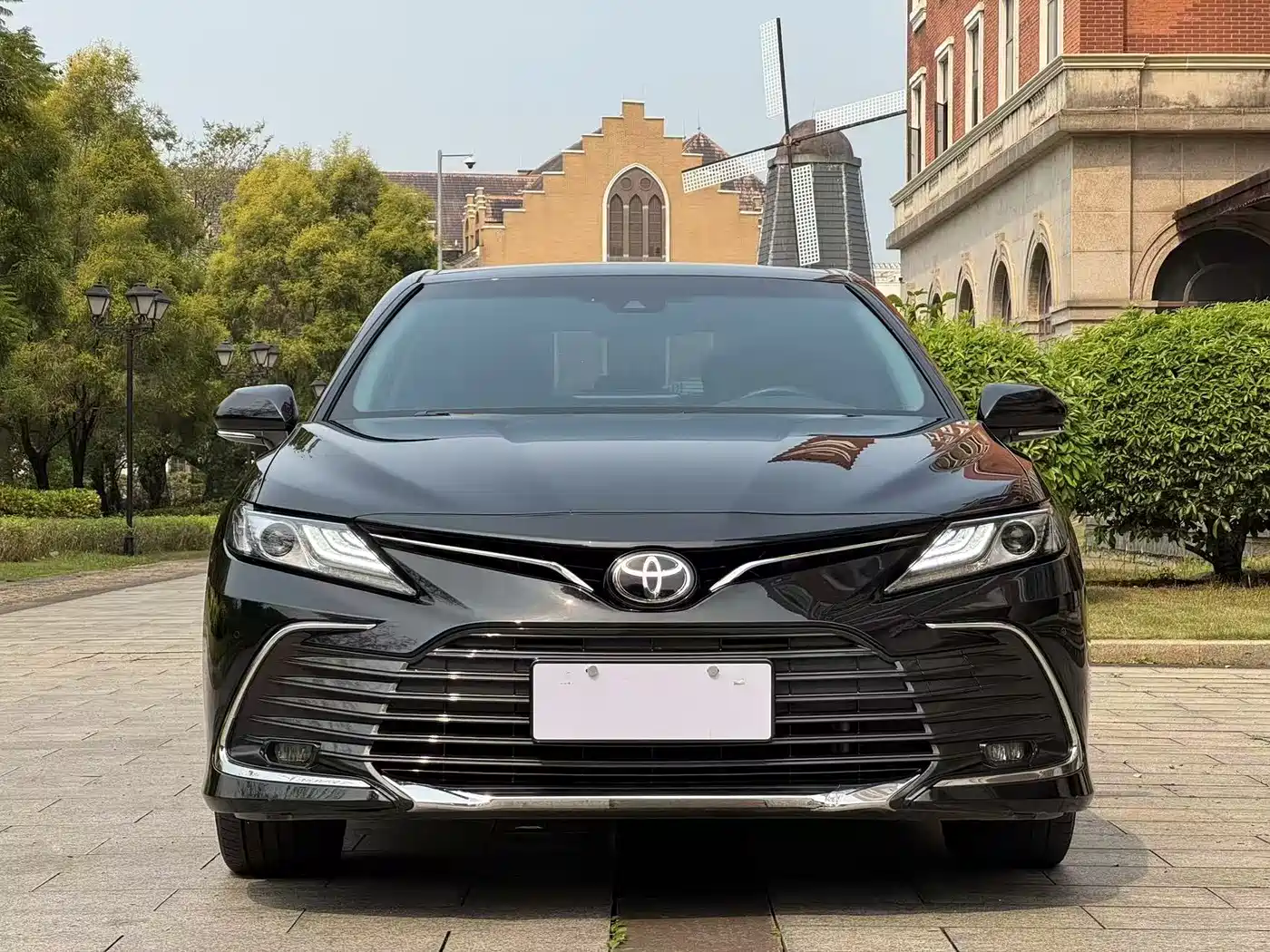 TOYOTA CAMRY